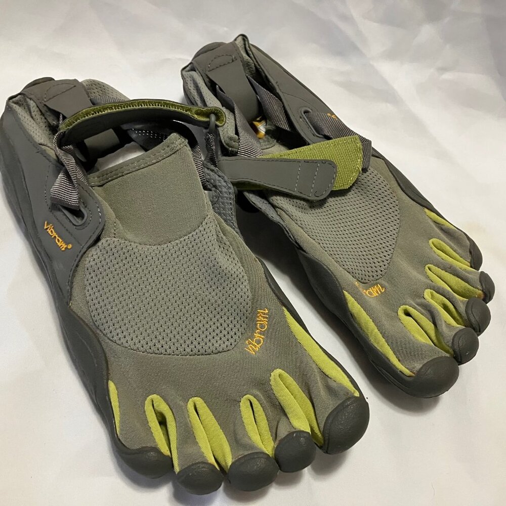Vibram toe shoes